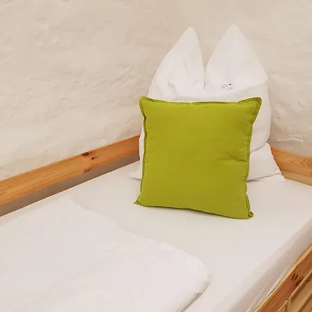 Ferienzimmer Jasna Apartman Metzingen